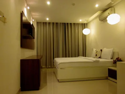 Deluxe tweepersoonskamer met balkon — Yellow House Saigon
