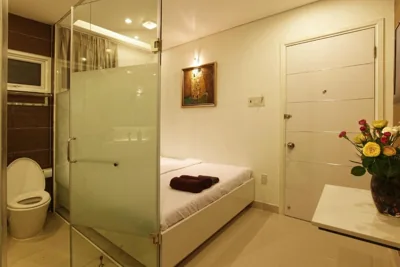 Standaard tweepersoonskamer zonder raam — Yellow House Saigon